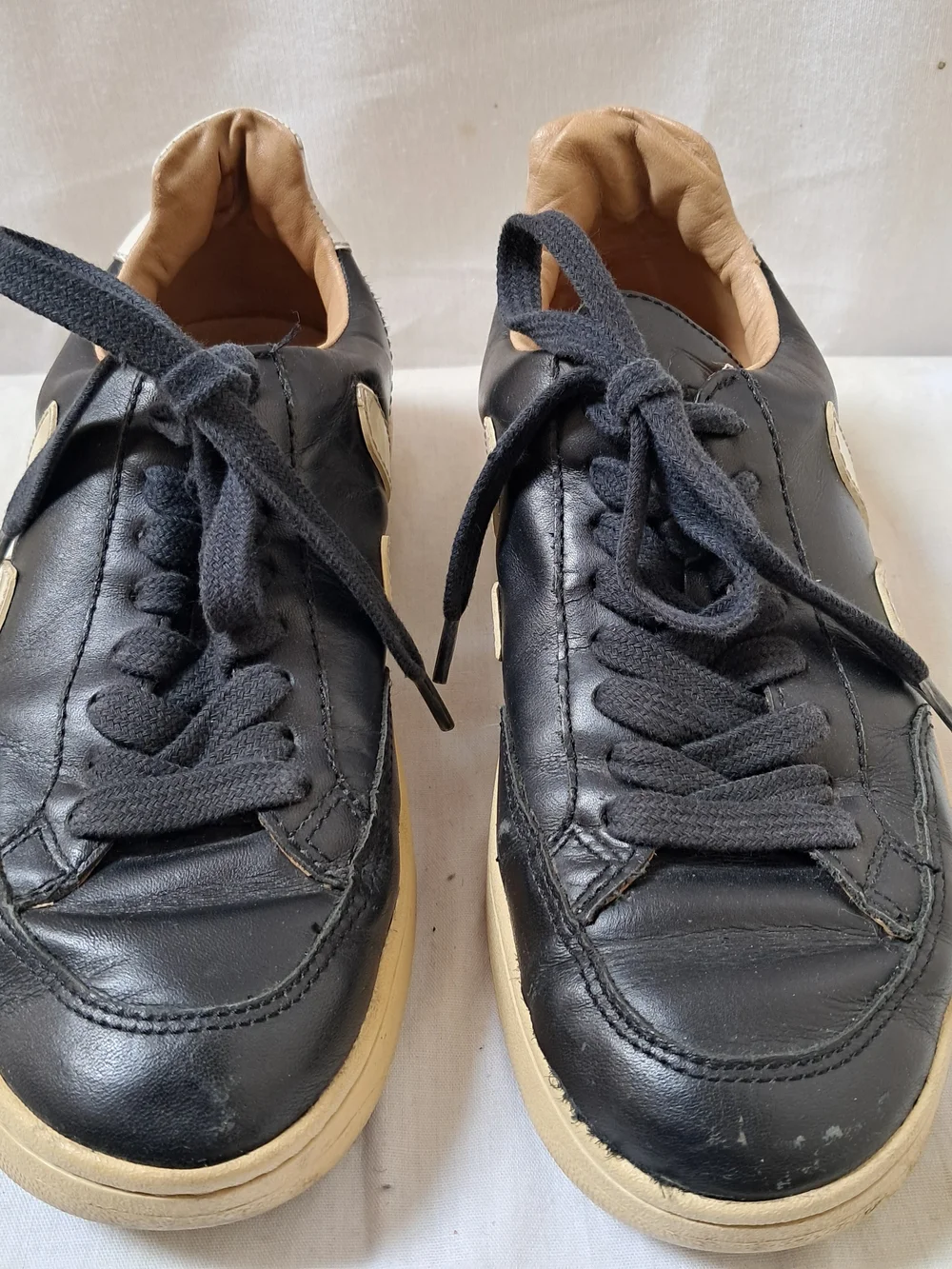 Veja V-10 Black White Leather Low Top Lace Up‎ Sneakers Shoes Women